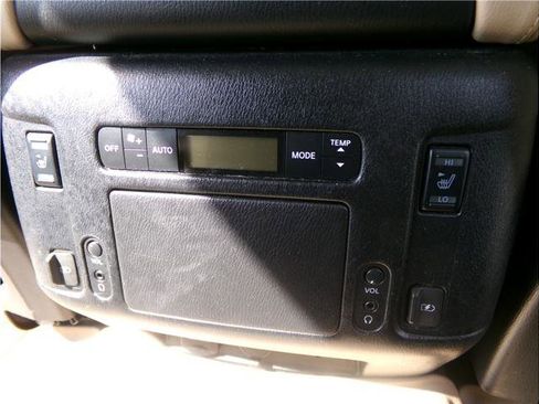 Used 2018 Nissan Armada Platinum w/ Captain Seat Package image 12