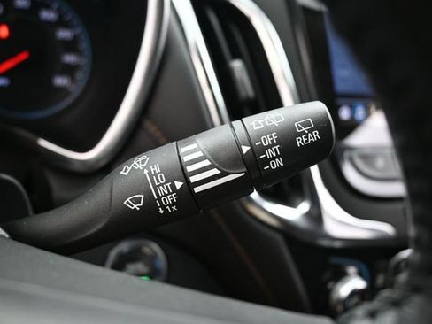 Used 2022 Chevrolet Equinox Premier FWD image 18