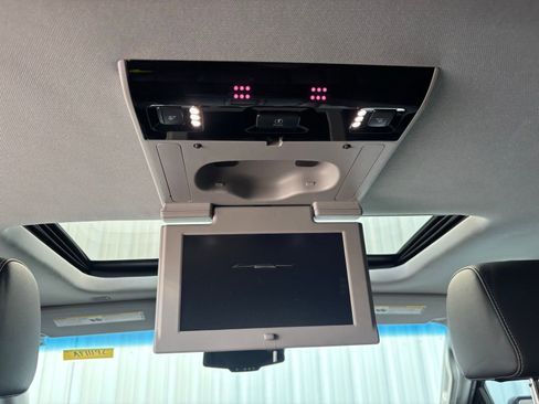 Used 2019 Chevrolet Tahoe LT image 28