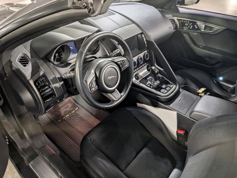 Used 2016 Jaguar F-TYPE Convertible image 4