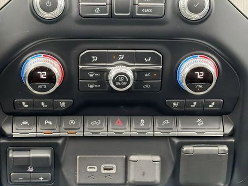 Used 2020 GMC Sierra 1500 Denali w/ Technology Package AWD/4WD image 19