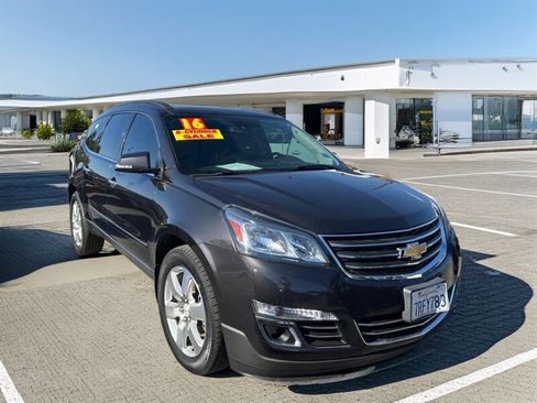 Used 2016 Chevrolet Traverse LTZ FWD image 1