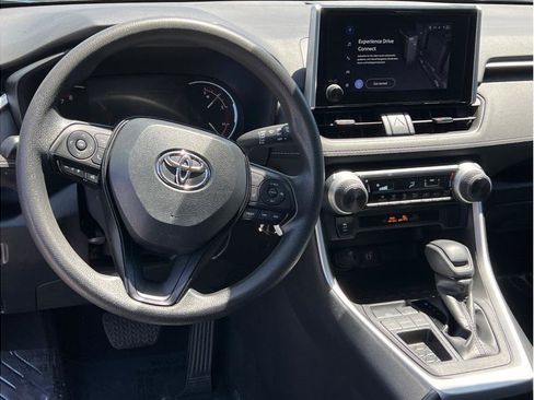 Used 2023 Toyota RAV4 LE FWD image 11