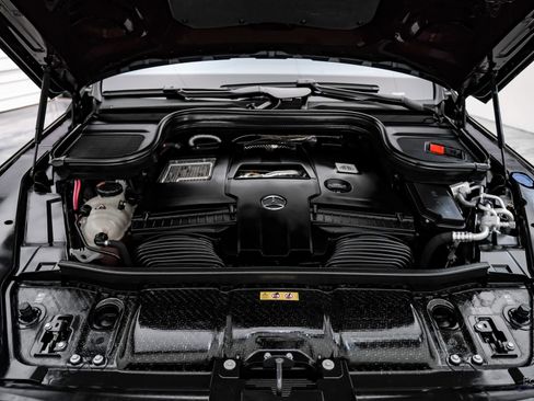 Used 2024 Mercedes-Benz Maybach GLS 600 4MATIC image 85