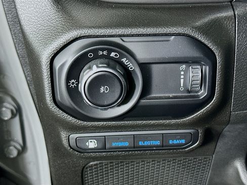 Used 2023 Jeep Wrangler Unlimited w/ 8.4" Radio Group AWD/4WD image 16