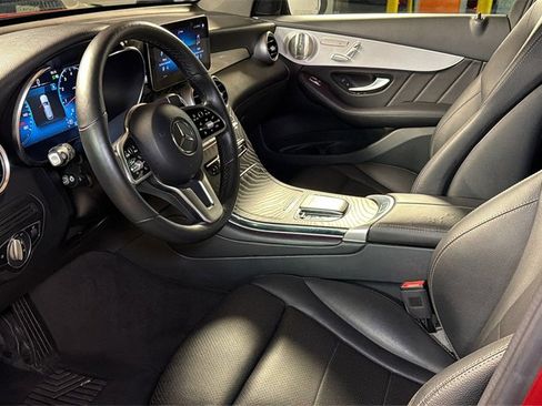 Used 2021 Mercedes-Benz GLC 300 4MATIC w/ AMG Line image 26