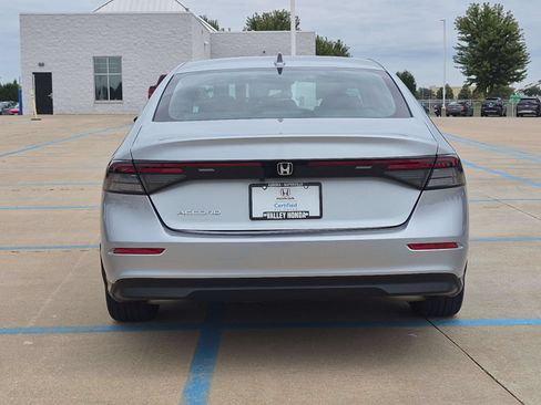 Used 2024 Honda Accord LX image 7