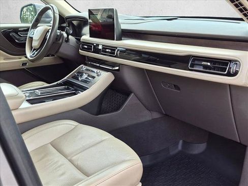 Used 2022 Lincoln Aviator Reserve w/ Equipment Group 201A AWD/4WD image 21