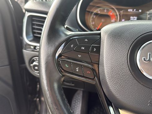 Used 2019 Jeep Cherokee Latitude Plus image 29