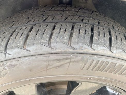 Used 2020 Kia Sorento EX image 9