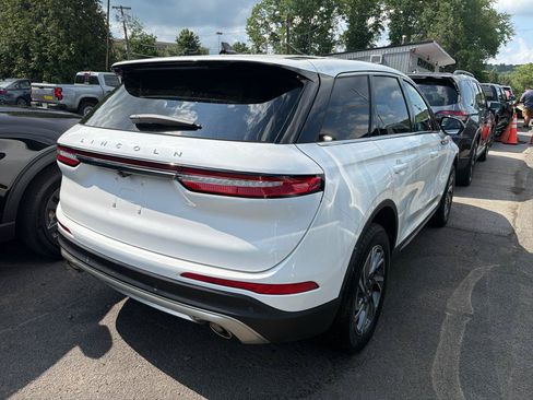 Used 2023 Lincoln Corsair AWD w/ Equipment Group 101A image 6