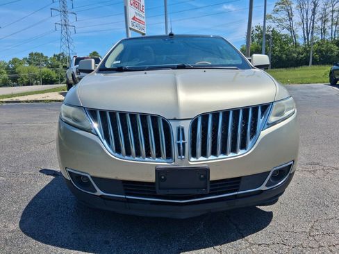 Used 2011 Lincoln MKX AWD w/ 101A Rapid Spec Order Code image 2