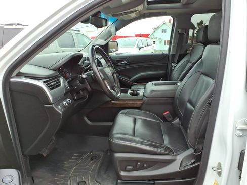 Used 2018 Chevrolet Suburban LT AWD/4WD image 10