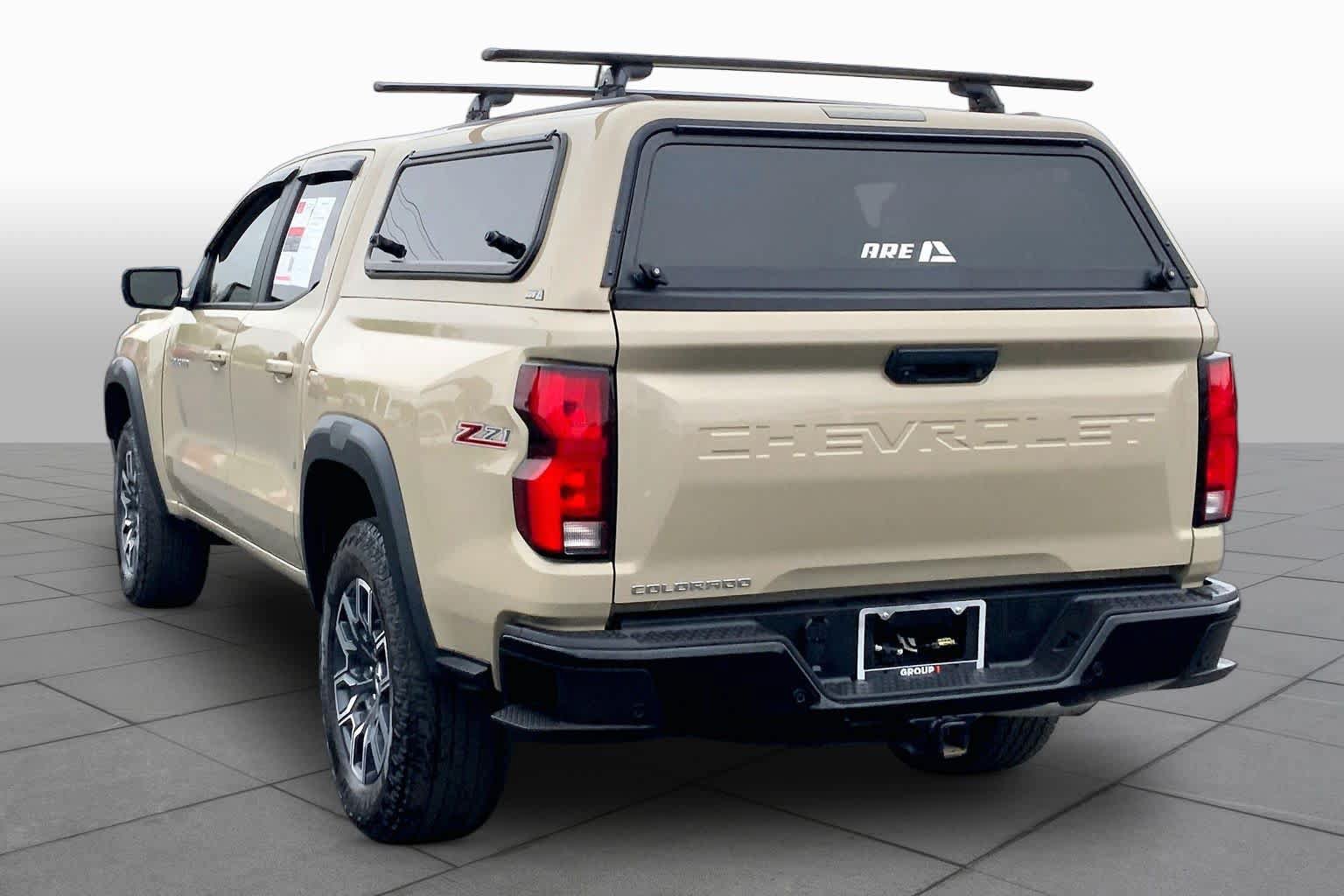Used 2024 Chevrolet Colorado Z71 w/ Z71 Convenience Package 2 AWD/4WD image 12