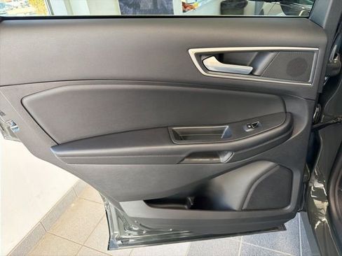 Certified 2024 Ford Edge SEL w/ Convenience Package AWD/4WD image 17