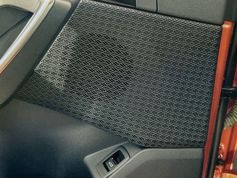 Used 2025 BMW X1 xDrive28i w/ Convenience Package image 18