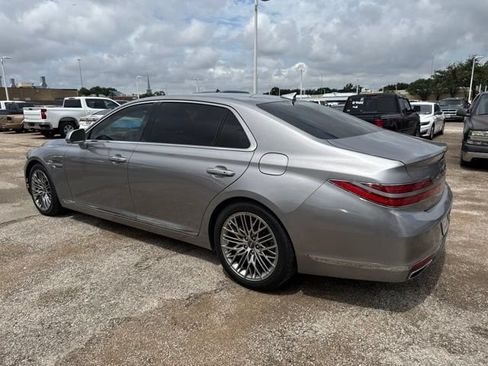 Used 2021 Genesis G90 5.0 Ultimate RWD image 3