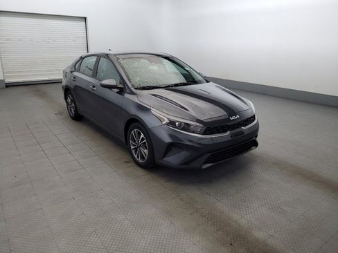 Used 2023 Kia Forte LXS FWD image 13