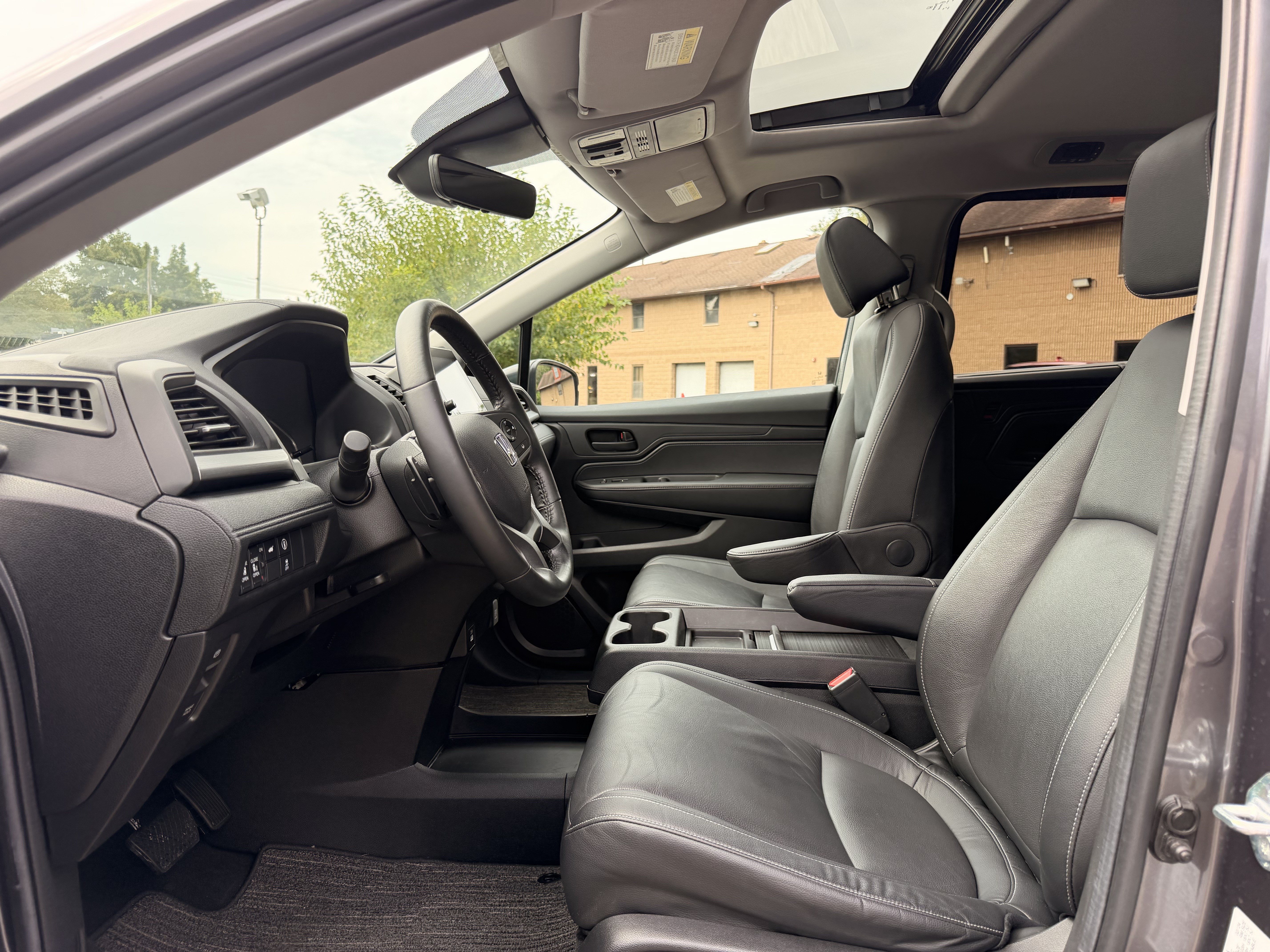 Used 2024 Honda Odyssey EX-L image 13