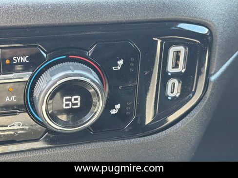Used 2024 Chevrolet Silverado 2500 LT AWD/4WD image 31