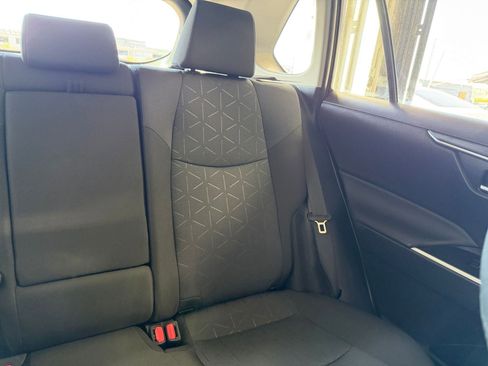 Used 2025 Toyota RAV4 XLE image 37