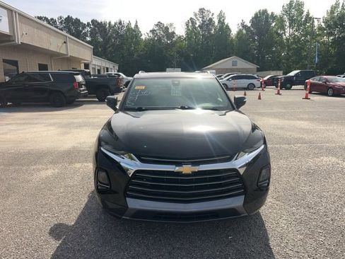 Used 2022 Chevrolet Blazer Premier FWD image 2