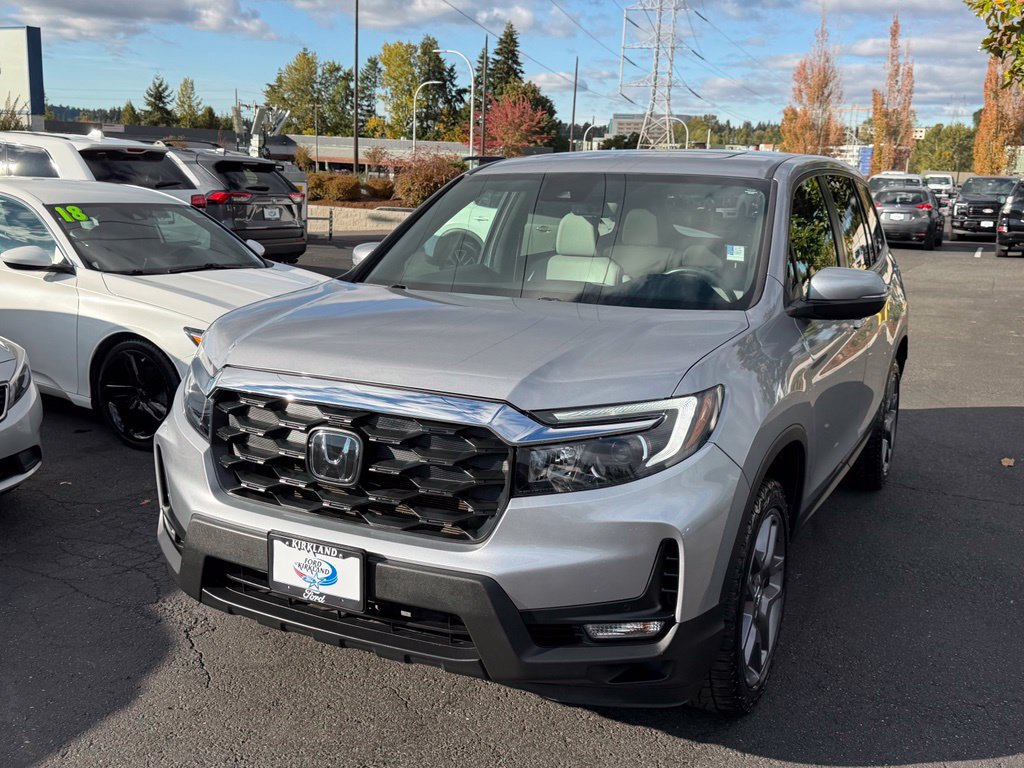 Used 2023 Honda Passport EX-L image 4