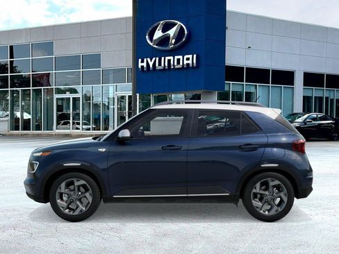 New 2026 Hyundai Venue SEL image 3