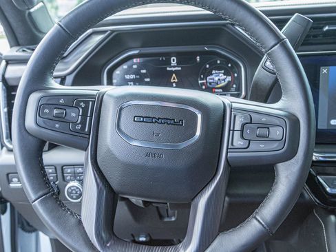 Used 2025 GMC Sierra 3500 Denali Ultimate AWD/4WD image 23