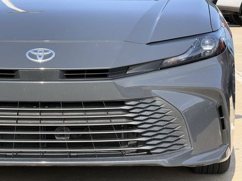 Used 2025 Toyota Camry LE FWD image 9
