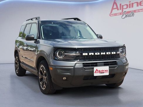 Used 2025 Ford Bronco Sport Outer Banks AWD/4WD image 7