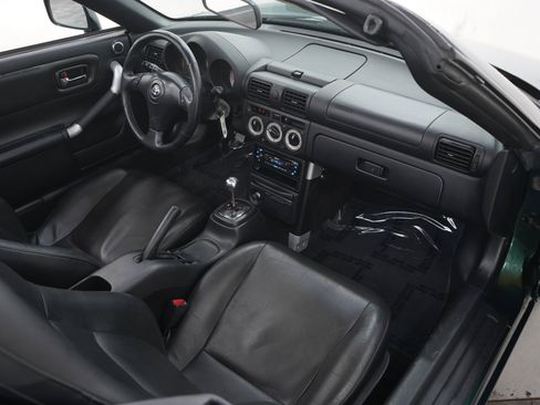 Used 2003 Toyota MR2 RWD image 12