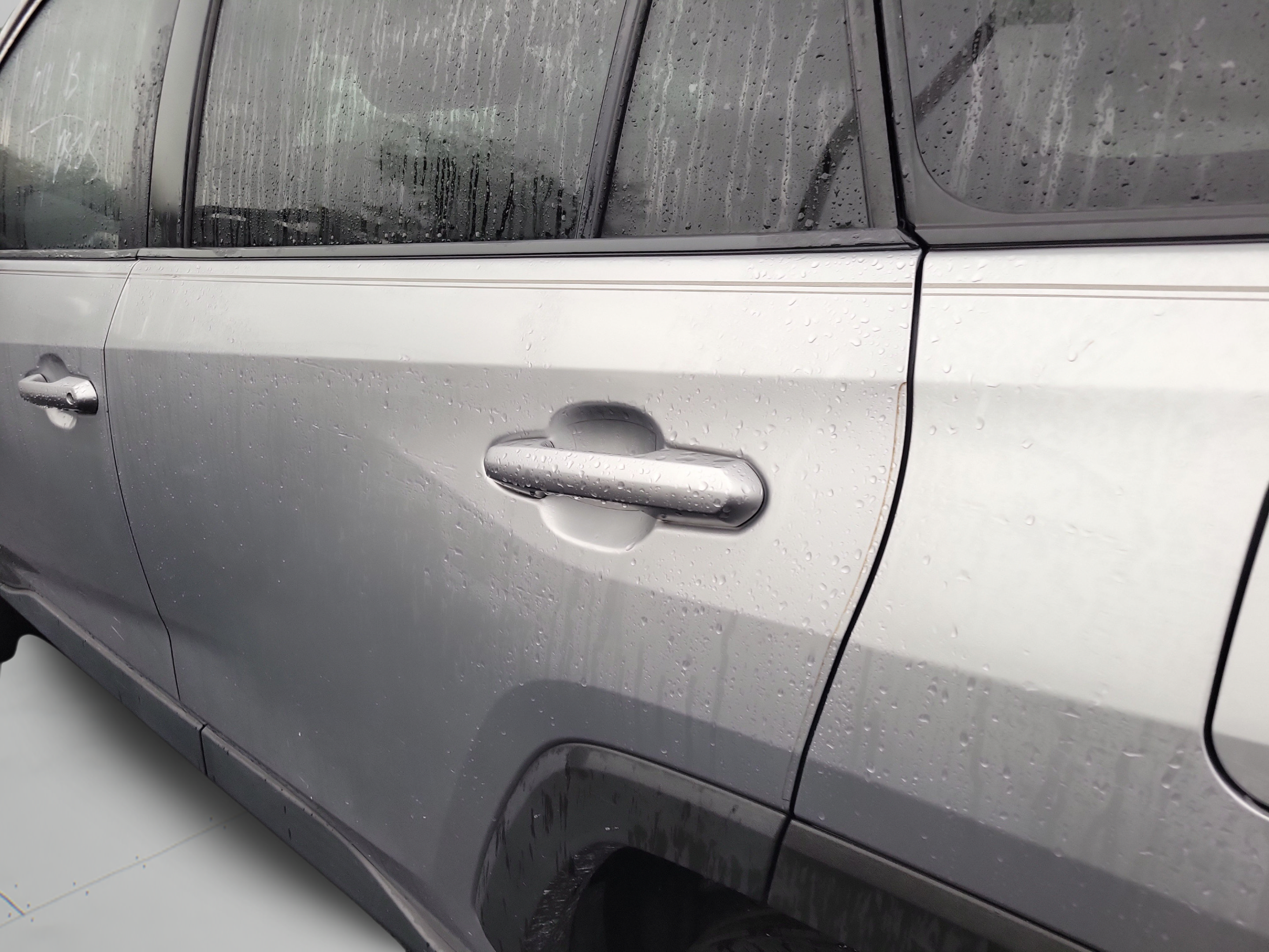 Used 2021 Toyota RAV4 LE FWD image 25