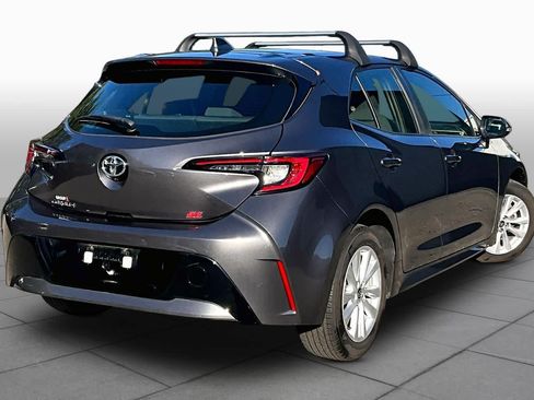 Used 2025 Toyota Corolla SE w/ SE Package FWD image 13