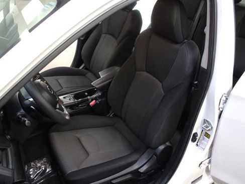 Used 2023 Subaru Impreza 2.0i Premium image 11