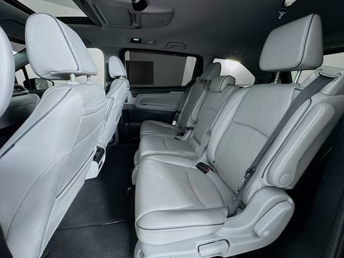 Used 2024 Honda Odyssey Elite image 23