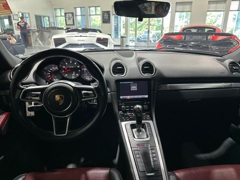 Used 2019 Porsche 718 Cayman RWD image 50