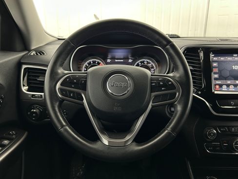 Used 2019 Jeep Cherokee Limited AWD/4WD image 15