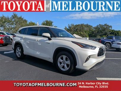 Used 2021 Toyota Highlander LE