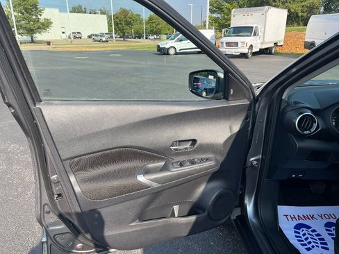 Used 2023 Nissan Kicks SV FWD image 27