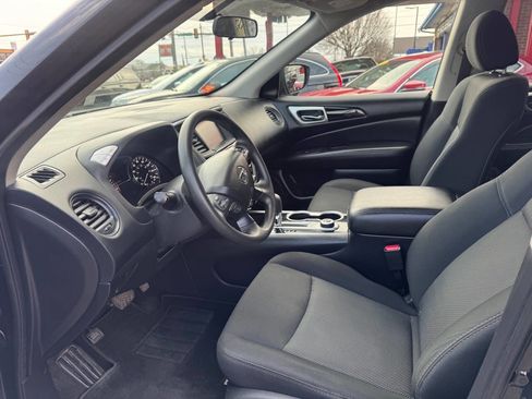 Used 2019 Nissan Pathfinder S image 13