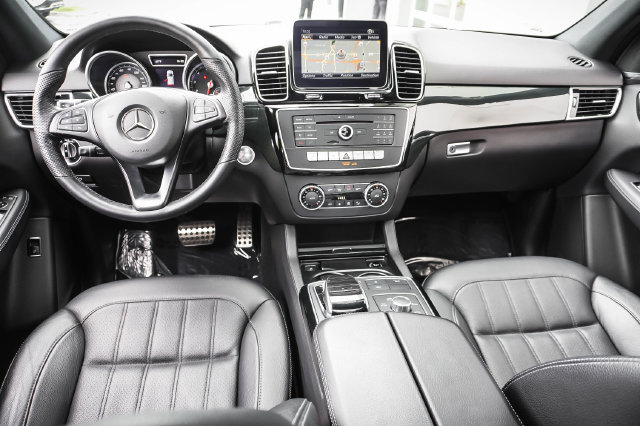 Used 2019 Mercedes-Benz GLE 400 4MATIC image 18