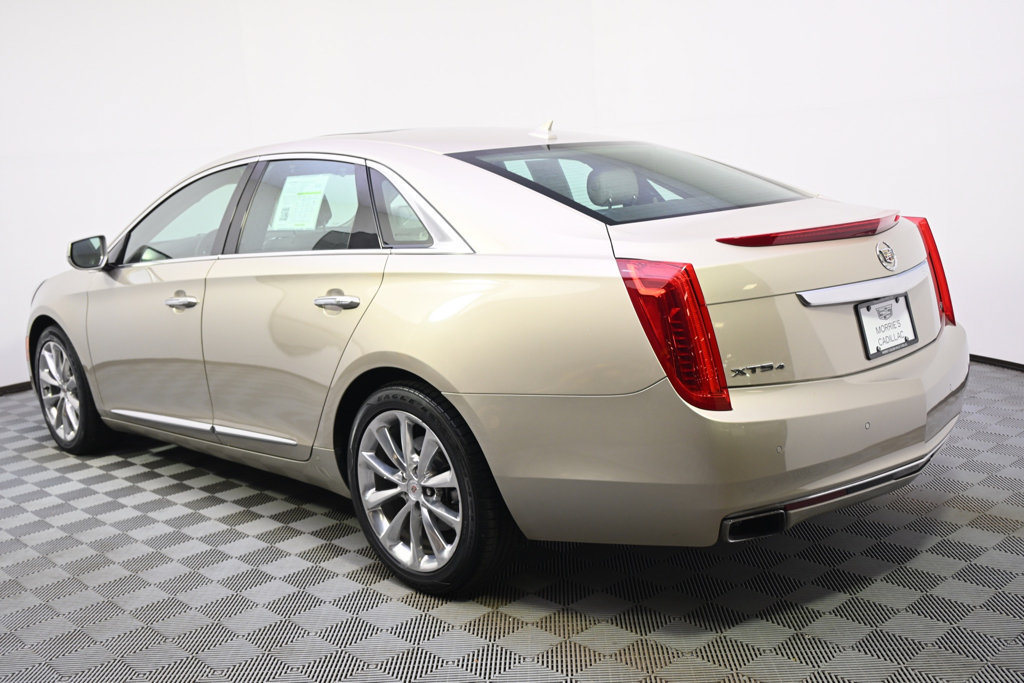 Used 2013 Cadillac XTS Premium AWD/4WD image 3