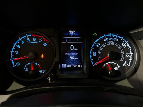 Certified 2018 Toyota Tacoma SR w/ SR Convenience Package RWD image 15
