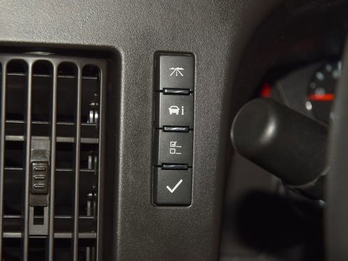 Used 2023 Chevrolet Express 3500 w/ Power Convenience Package RWD image 24