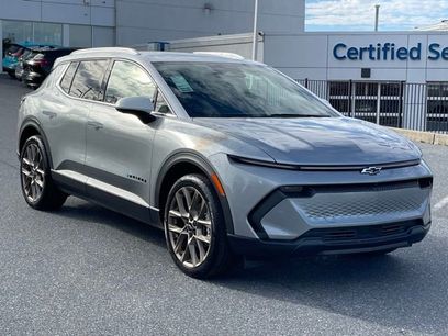 New 2026 Chevrolet Equinox EV LT w/ LPO, Tech Bronze Package