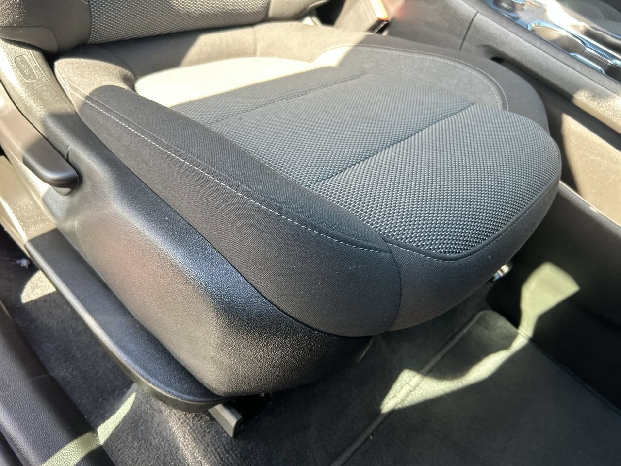 Used 2023 Chevrolet Traverse LT AWD/4WD image 15