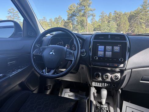 Used 2021 Mitsubishi Outlander Sport SE AWD/4WD image 3