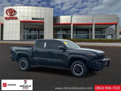 Used 2025 Toyota Tacoma TRD Off-Road image 1