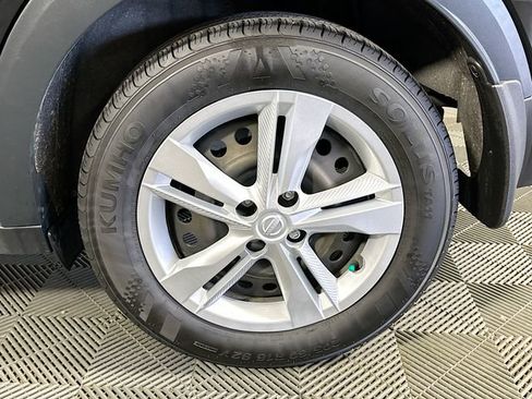 Used 2023 Nissan Kicks S image 27